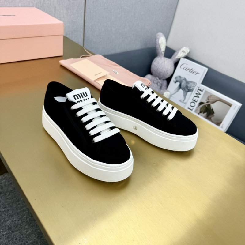 Miu Miu Casual Shoes